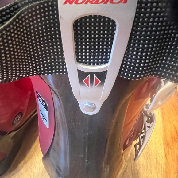 Nordica ski boots size 6 (size 8 in shoes) - Picture 5 of 5